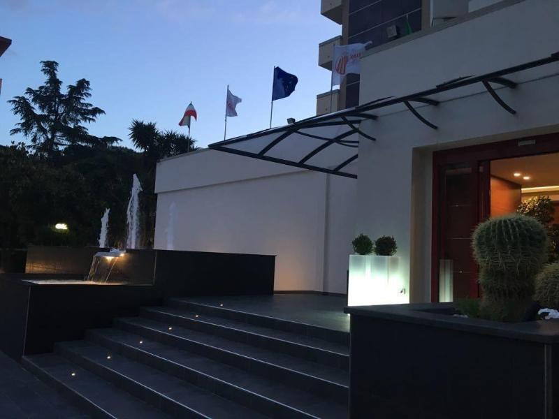 Domus Grand Hotel Rende Exterior foto