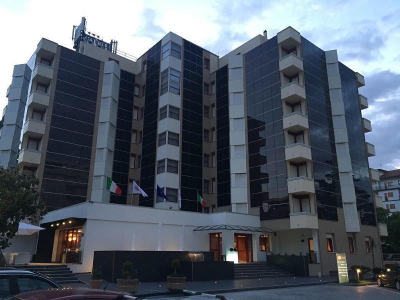 Domus Grand Hotel Rende Exterior foto